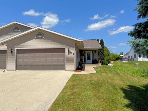 638 Ohio Avenue, Oostburg, WI, 53070 | Card Image
