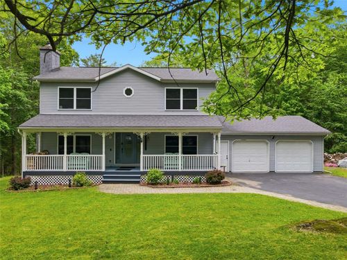 310 Estate Dr, East Stroudsburg, PA, 18302-7716 | Card Image