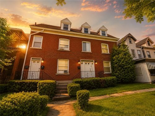 224-226 S Pacific Ave, Friendship Park, PA, 15224 | Card Image