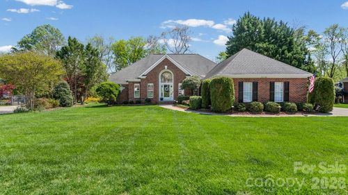 15746 Agincourt Dr, Huntersville, NC, 28078-5849 | Card Image