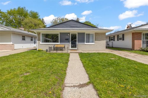12030 Arcola St, Livonia, MI, 48150-2346 | Card Image