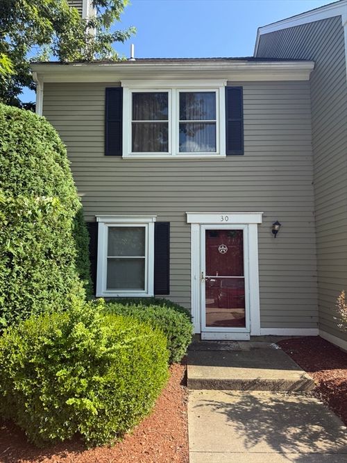 30-30 Cadogan Way, Nashua, NH, 03062-2254 | Card Image