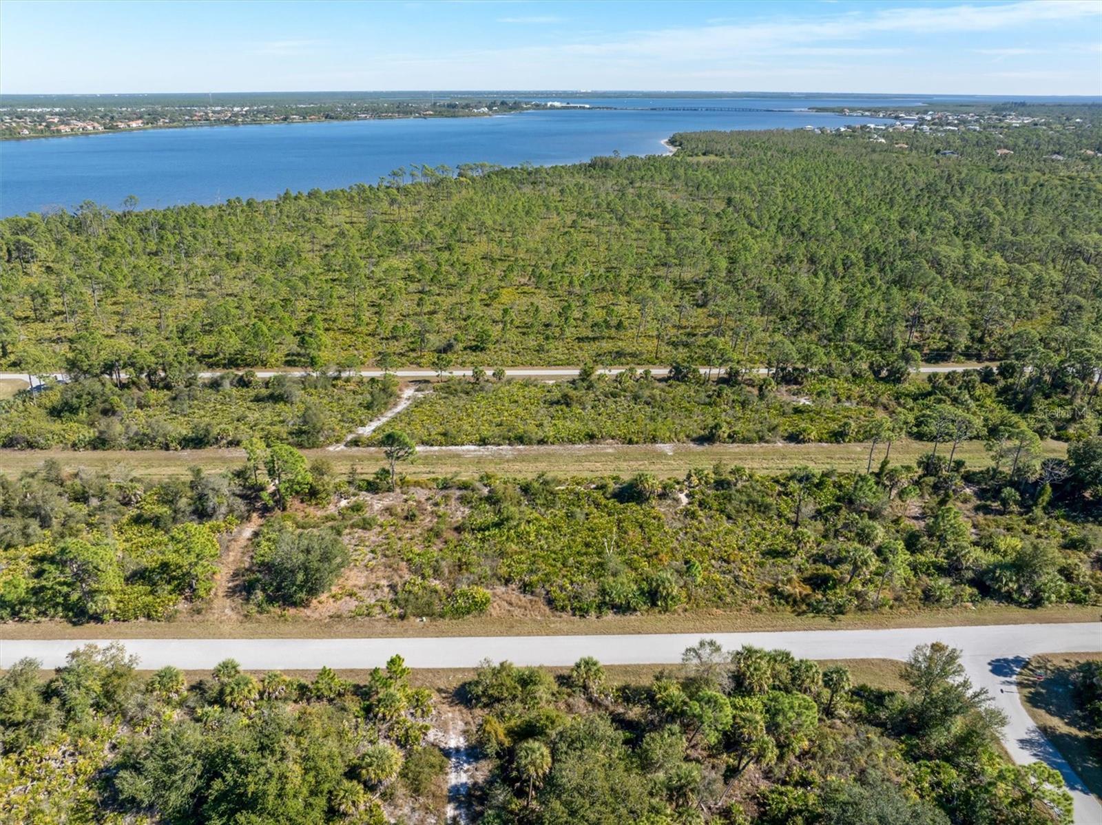 Land in PORT CHARLOTTE 2
