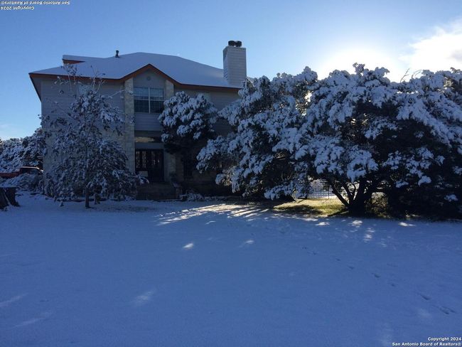 34970 AND 34900 Smithson Valley Rd, House other with 3 bedrooms, 4 bathrooms and null parking in Bulverde TX | Image 30
