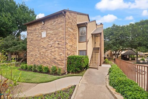 225-1201 Harwell Dr, Arlington, TX, 76011-8814 | Card Image