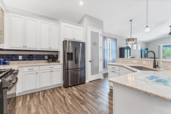12755 Rainwashed Loop, House other with 3 bedrooms, 2 bathrooms and null parking in Parrish FL | Image 18