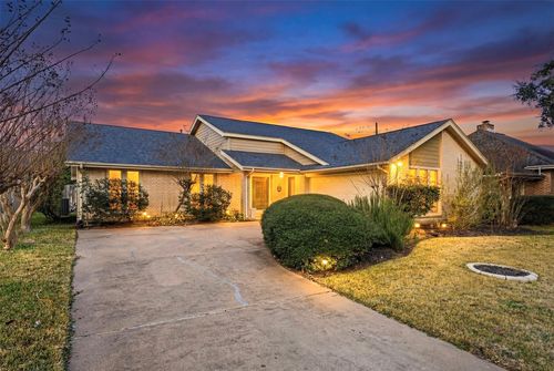 2907 Pasture Ln, Sugar Land, TX, 77479-1846 | Card Image