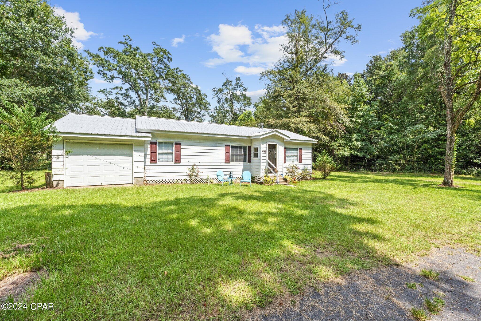 Pleasant St, Graceville, FL 32440