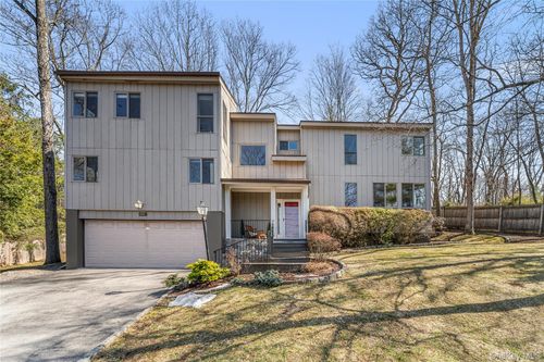 111 Ridge Rd, Ardsley, NY, 10502-2219 | Card Image