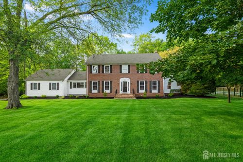 28 Southfield Rd, Edison, NJ, 08820-3140 | Card Image