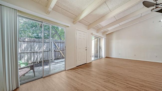 Living Room | Image 7