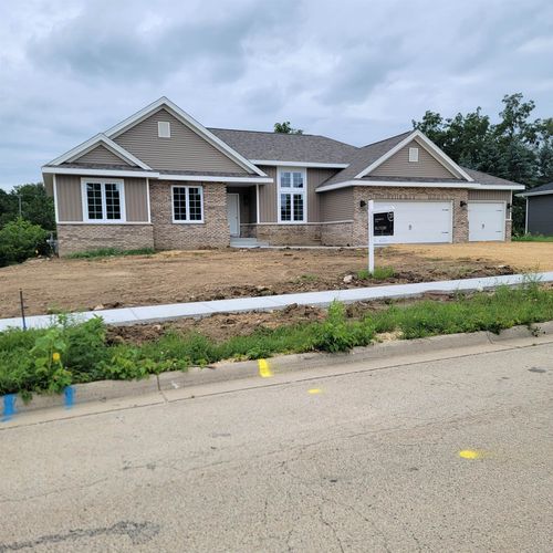 7743 Cherry Hill Rd, CHERRY VALLEY, IL, 61016-9761 | Card Image