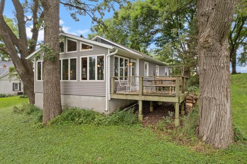 W8738 White Crow Road, Sumner, WI, 53538 | Card Image