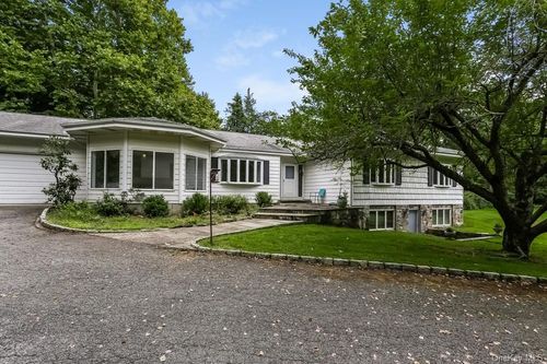 6 Jackson Rd, Bedford, NY, 10506-2204 | Card Image