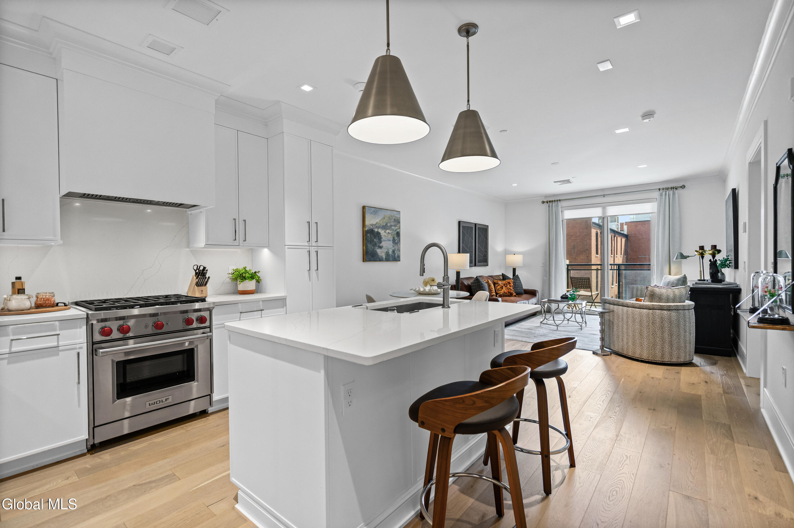 Residential in Saratoga Springs, Inside 3