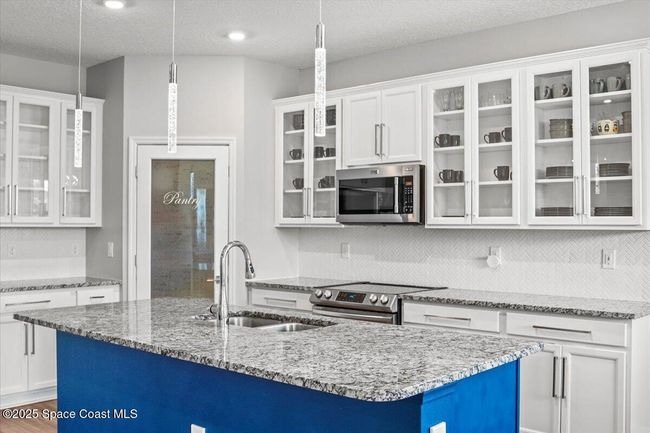 922 Raleigh Rd Se, House other with 4 bedrooms, 3 bathrooms and null parking in Palm Bay FL | Image 11
