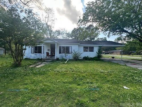 620 Eagle St, Lonoke, AR, 72086-2562 | Card Image