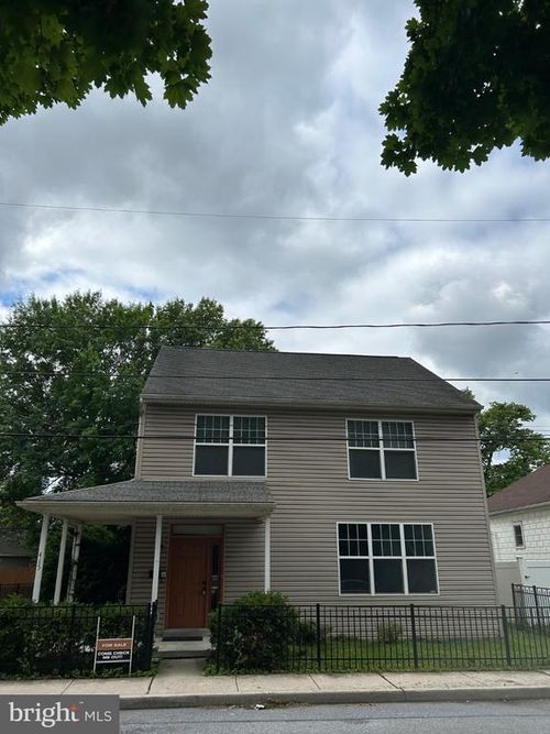 415 Market St, HIGHSPIRE, PA, 17034-1416 | Card Image