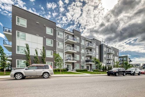 2105-33 Carringham Gate Nw, Calgary, AB, T3P2H6 | Card Image