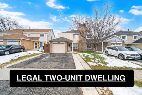 8 Nottawasaga Cres, Brampton, ON, L6Z1B9 | Card Image