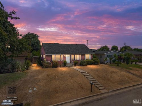 3023 Bucknell St, Bakersfield, CA, 93305-1916 | Card Image