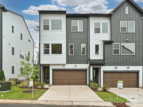 8034 Cedarsmith Ct, Charlotte, NC, 28217-0571 | Card Image