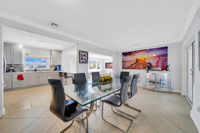 0 - 1360 W 4 Th Ln, House other with 3 bedrooms, 3 bathrooms and null parking in Hialeah FL | Image 10