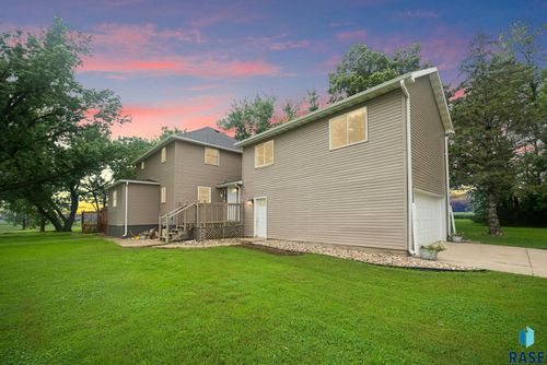 47453 293rd St, Beresford, SD, 57004-6418 | Card Image