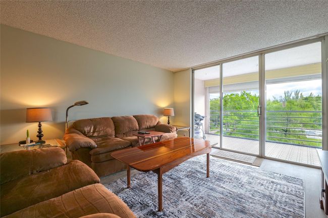 APT-443 - 4851 Nw 26 Th Ct, Condo with 2 bedrooms, 2 bathrooms and null parking in Lauderdale Lakes FL | Image 9