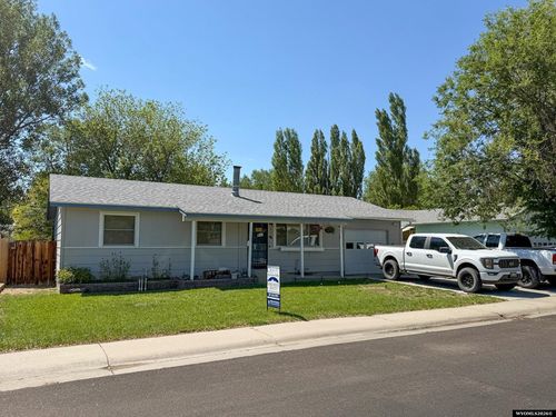422 Summit Dr, Riverton, WY, 82501-4017 | Card Image