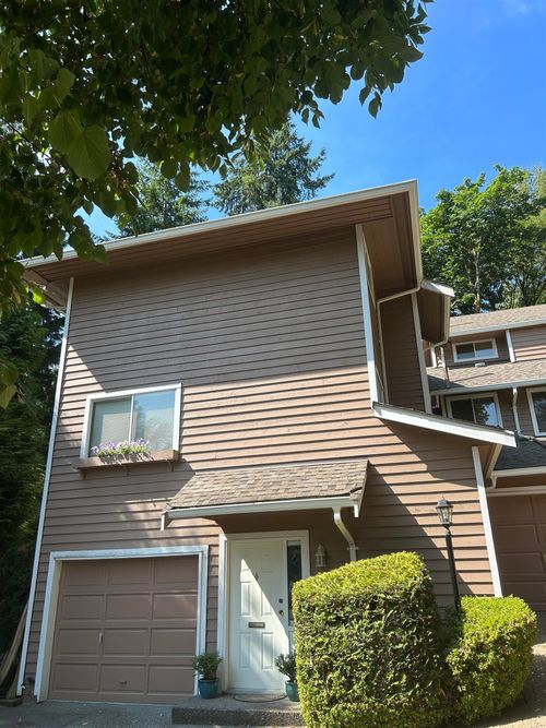 44-9000 Ash Grove Cres, Burnaby, BC, V5A4M3 | Card Image