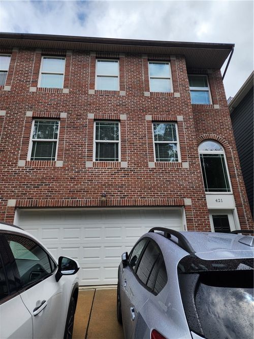 421 Shaler St, Mt Washington, PA, 15211-1018 | Card Image