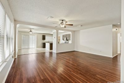 4923 Senisa Spgs, House other with 3 bedrooms, 2 bathrooms and null parking in San Antonio TX | Image 3