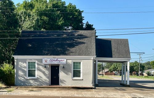 200 North St, Cleveland, MS, 38732-2746 | Card Image