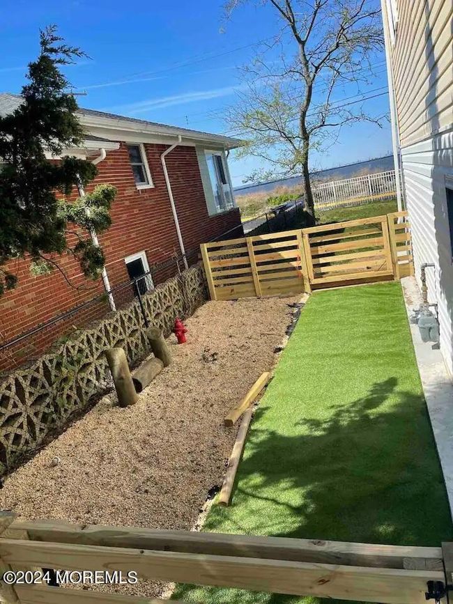 216 Beach Ave, House other with 3 bedrooms, 2 bathrooms and null parking in Leonardo NJ | Image 4