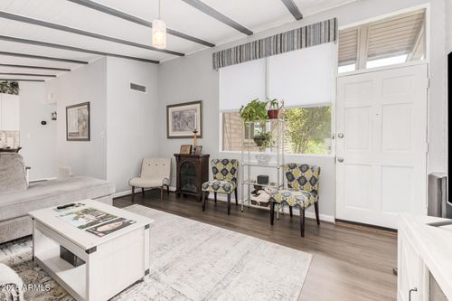 11-4203 N 36th St, Phoenix, AZ, 85018-4756 | Card Image