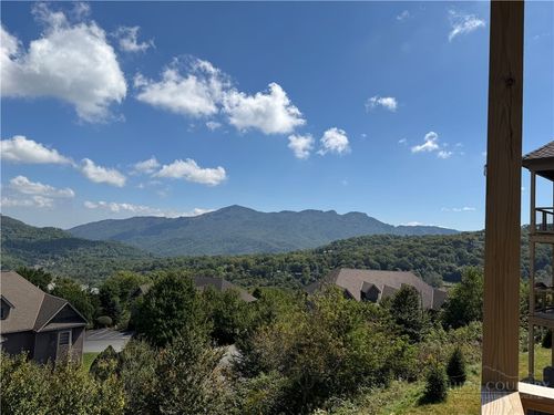 23d-156 Crescent Ln, Sugar Mountain, NC, 28604 | Card Image