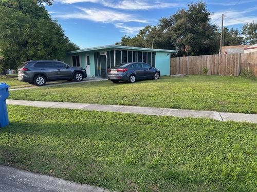 9195 Enchantment Dr, LARGO, FL, 33773-4807 | Card Image