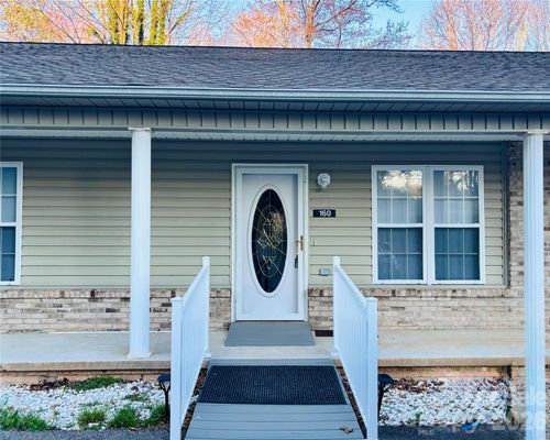 160 Whispering Pines Dr, Marion, NC, 28752-5225 | Card Image