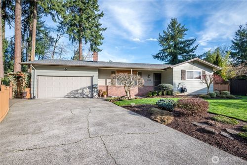 1008 16th Pl, Kelso, WA, 98626-4811 | Card Image