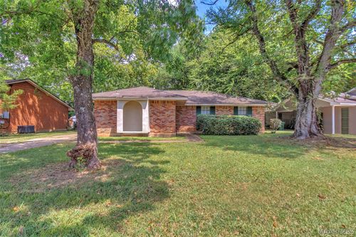 3017 Fredericksburg Dr, Montgomery, AL, 36116-3936 | Card Image