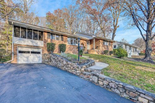 2847 Woodthrush Dr, Roanoke, VA, 24018 | Card Image