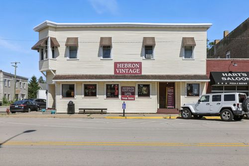 9936 Main St, Hebron, IL, 60034-8903 | Card Image