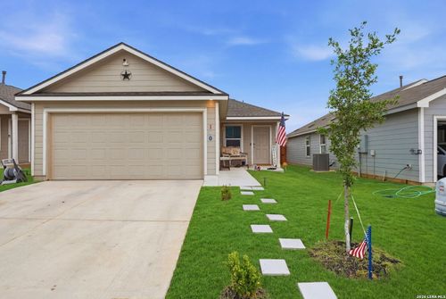 140 Maverick Cove, Pleasanton, TX, 78064 | Card Image