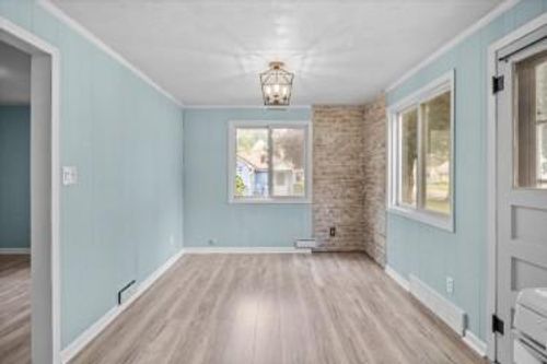 2114 5th Ave Ne, Austin, MN, 55912-4119 | Card Image