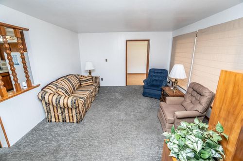 325 W Dodge Street, Port Washington, WI, 53074 | Card Image