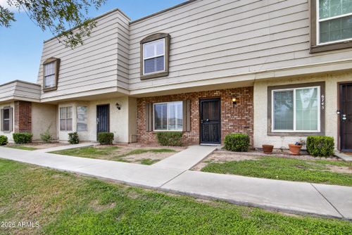 6747 S Jentilly Ln, Tempe, AZ, 85283-4011 | Card Image
