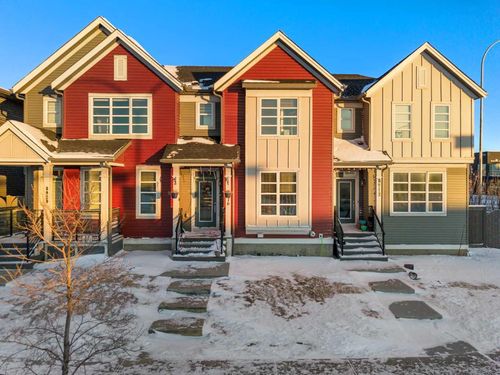 8916 46 St Ne, Calgary, AB, T3J0X6 | Card Image