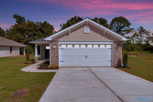 15284 Lapwing Cv, Athens, AL, 35611-4509 | Card Image