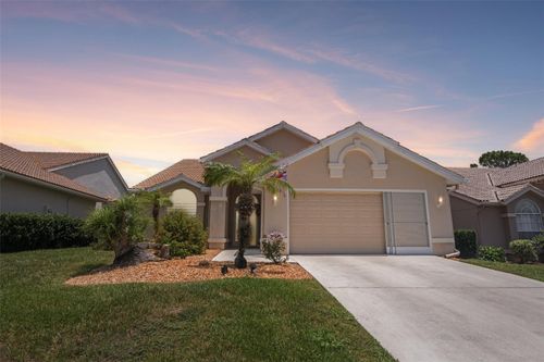 9330 New Orleans Dr, WEEKI WACHEE, FL, 34613-4216 | Card Image